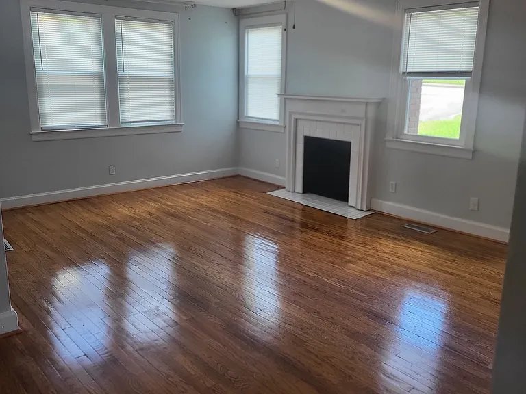 2404 Morena St — Photo 34