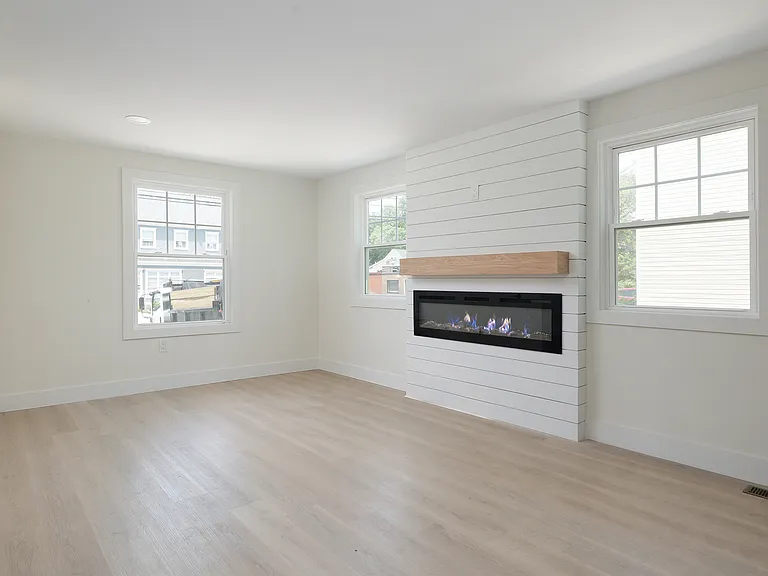 Living Room and Entrance