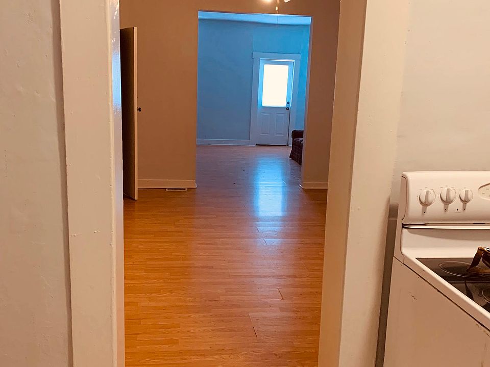 1st image of 3823 Iowa Ave #1