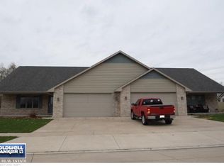 864 Highview Ln, Kimberly, WI 54136