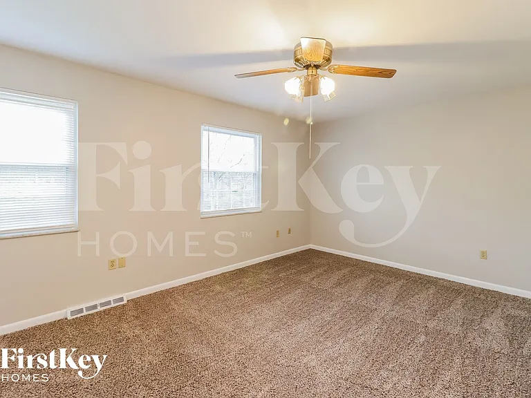 7169 Woodland Cir — Photo 8