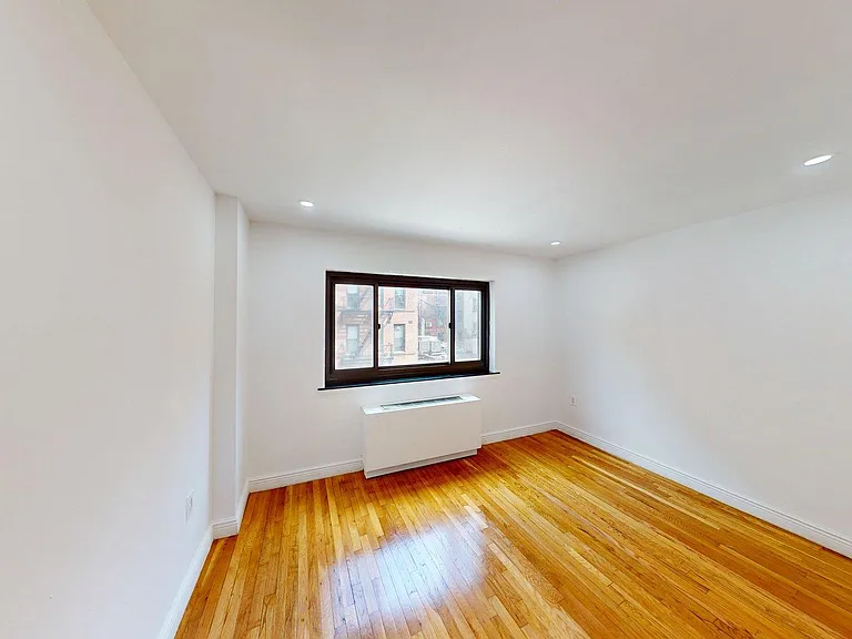 50 Prince St #6L — Photo 5