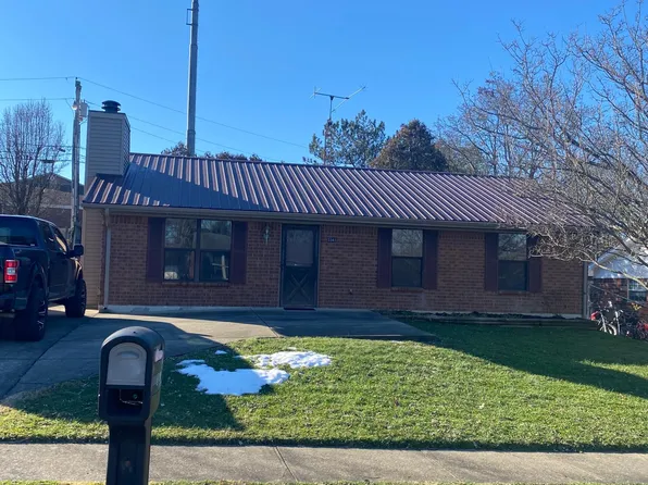 3341 Smoky Mountain Dr, Lexington, KY 40515