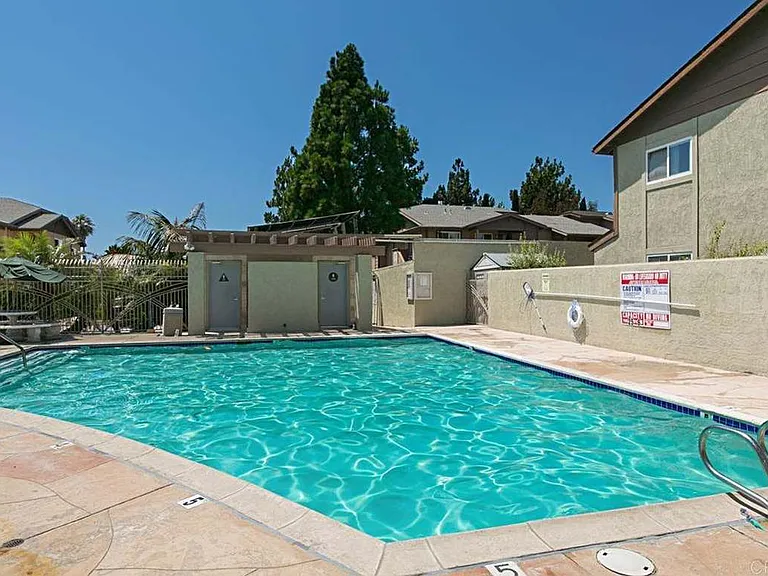 522 Calle Montecito #113 — Photo 12