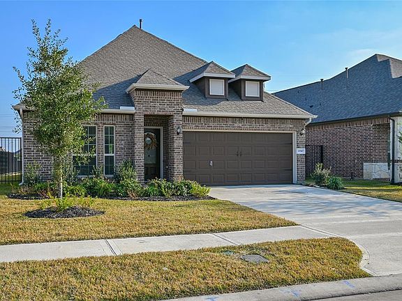 3rd image of 19907 Rojo Rock Ln