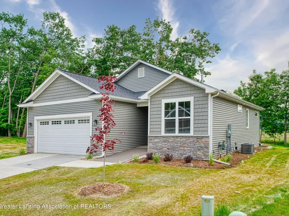1534 Lytell Johnes Path #76, Williamston, MI 48895