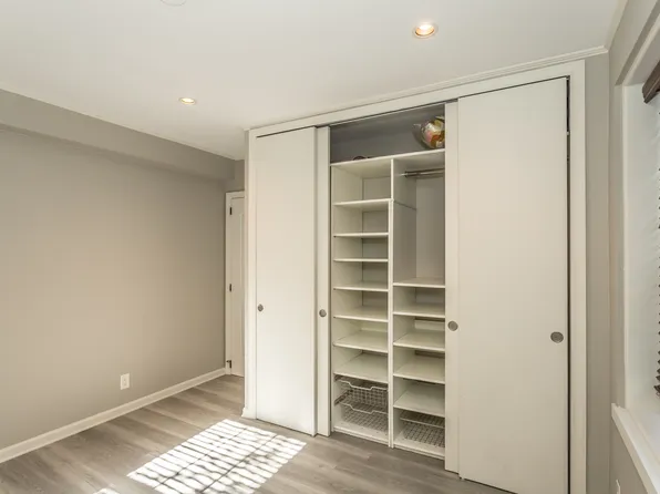 55-25 31st Avenue image 20 of 31