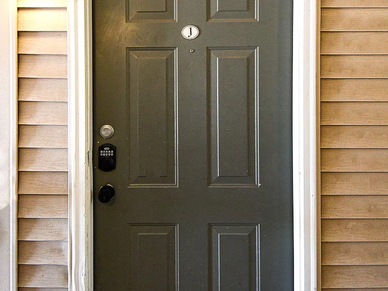 5121 Travis Edward Way #J — Photo 3