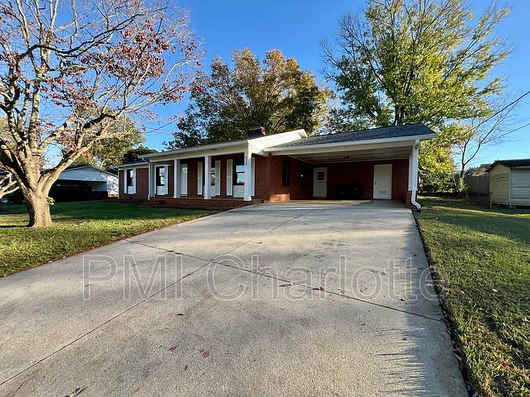 528 N Carolina Ave — Photo 2