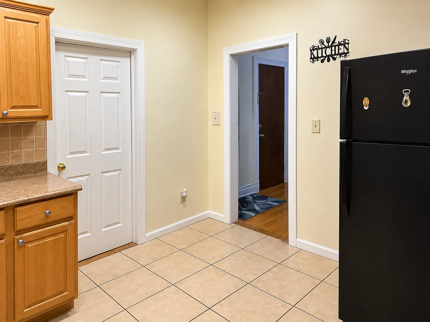 230 Ellis Ave — Photo 4
