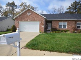 751 Lakepointe Centre Dr, O Fallon, IL 62269