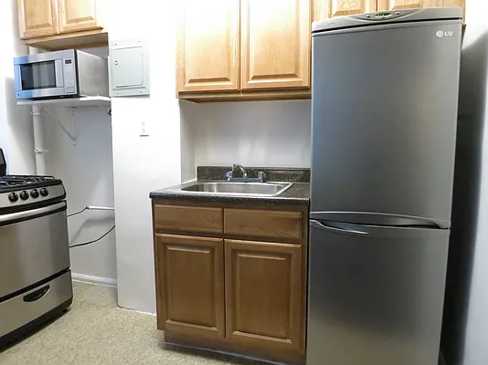 Rented by Bohemia Realty Group | media 11