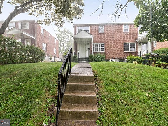 2nd image of 1012 Agnew Dr