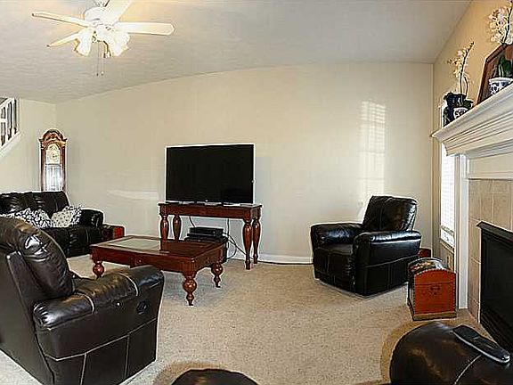 4th image of 1215 Independence Blvd