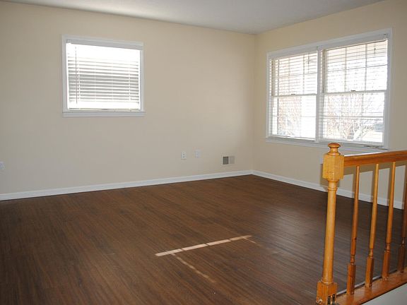 5th image of 4102 Laurelwood Ave