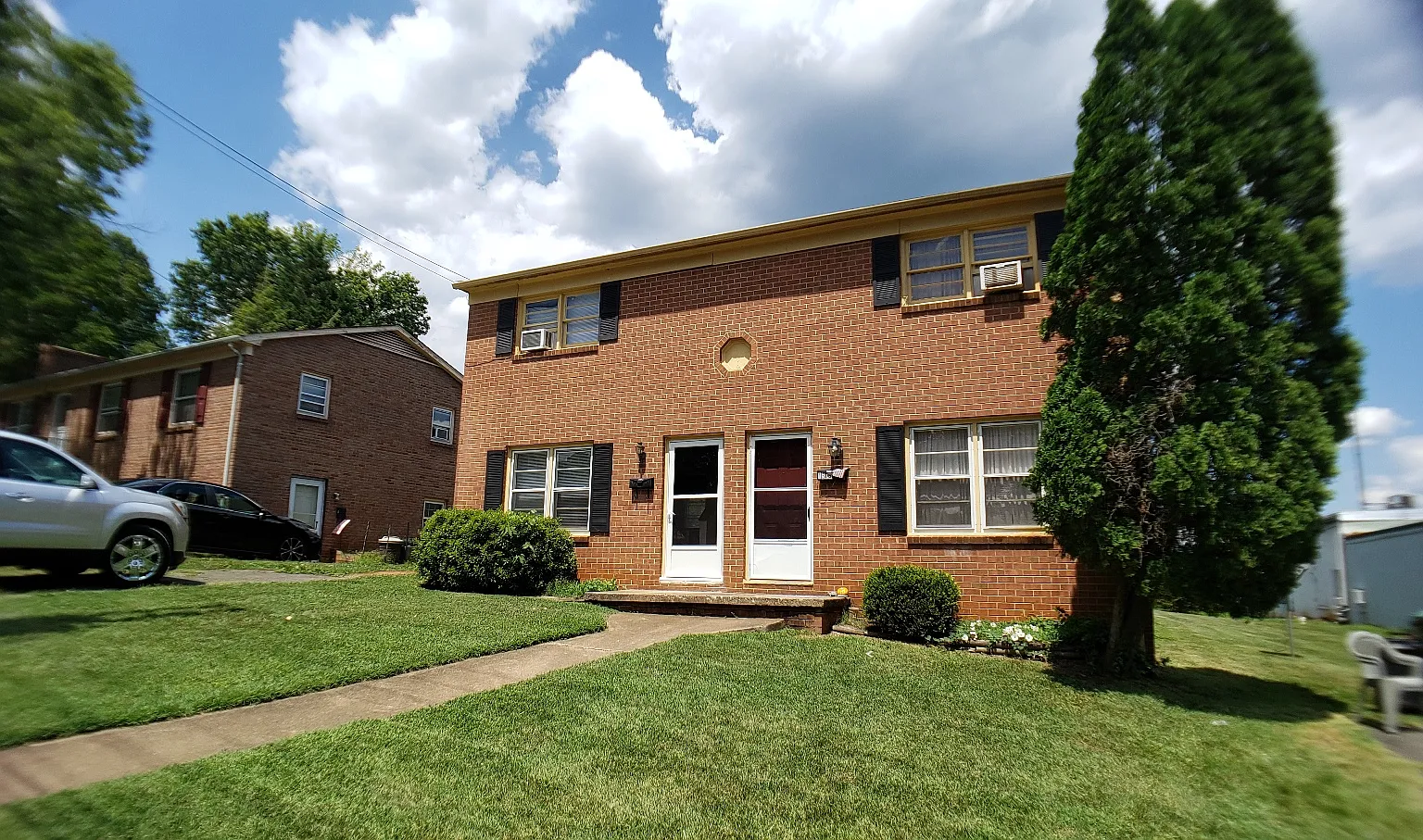 1305 Belleview Avenue - B — Photo 1