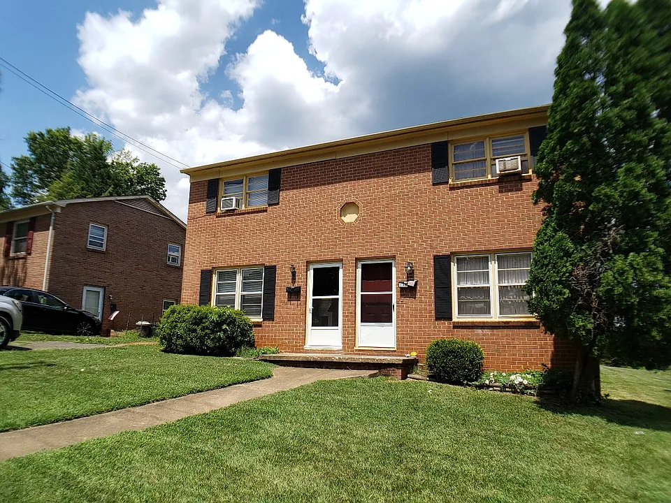 1305 Belleview Ave #B