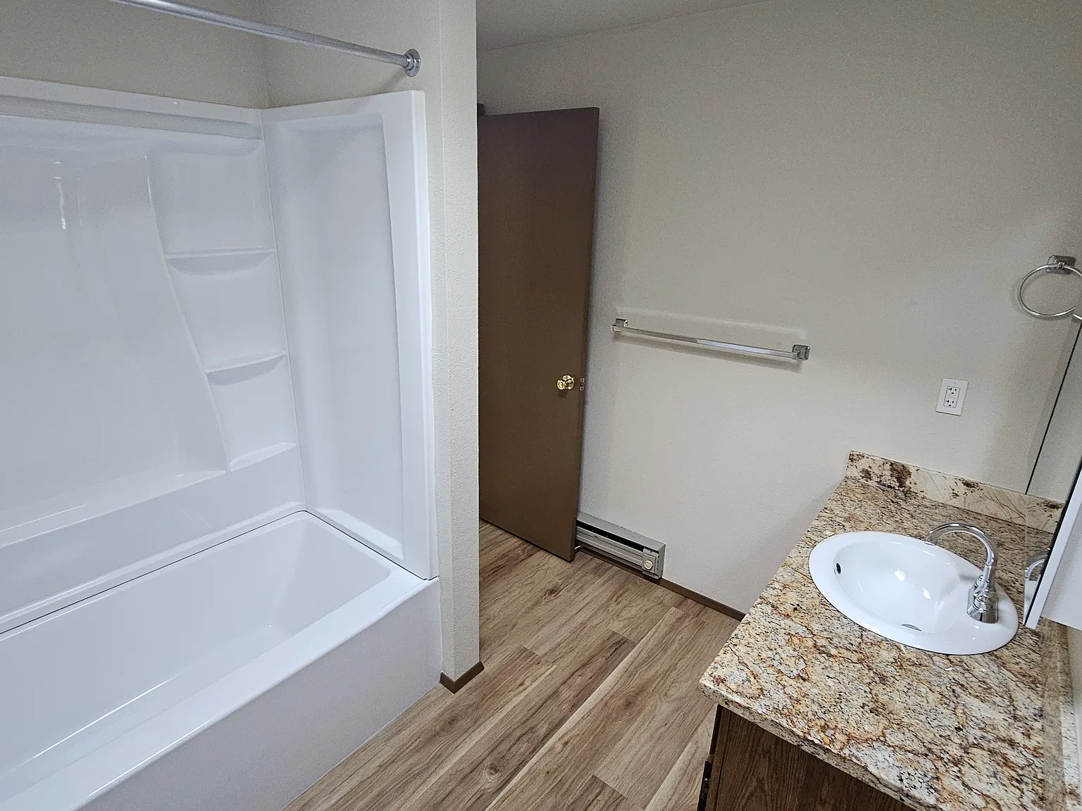 Top of the Lake Apartments — Photo 4