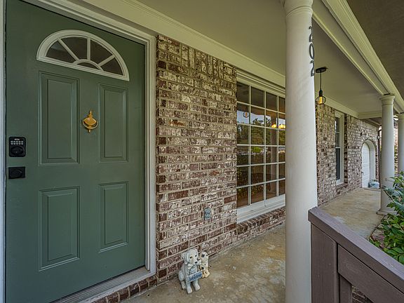 3rd image of 202 Loblolly Cir