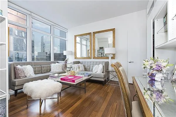 Rented by A & I Broadway | media 5