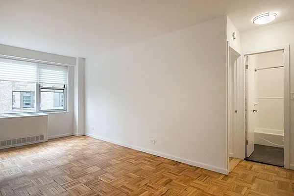 Rented by Punia & Marx Inc. | media 9