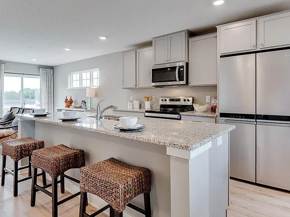 12589 Guadalcanal Cir NE Unit A, Blaine, MN 55449