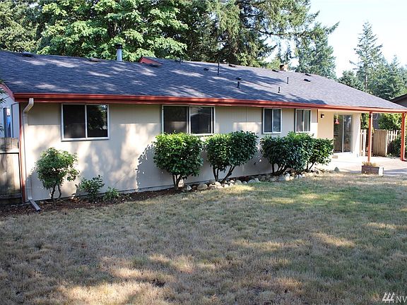 3rd image of 12624 109th Avenue Ct E