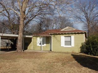 9120 Rowland Dr, White Settlement, TX 76108