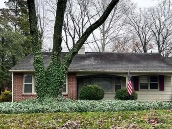 713 Brook Dr, Newark, DE 19713