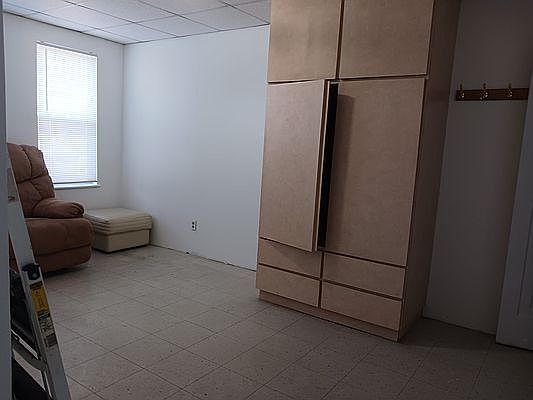 4th image of 2056 E 29th St #2