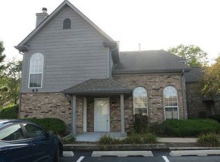 43 Foxcroft Rd APT 115, Naperville, IL 60565