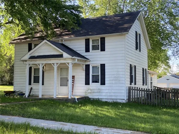 206 N Grove St, Kearney, MO 64060