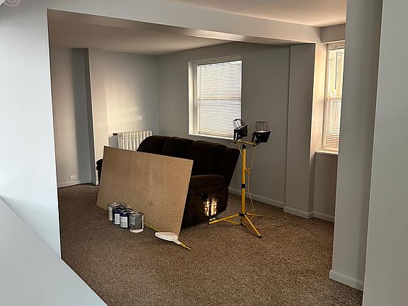 5th image of 499 Delaware Ave #1R