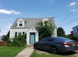 161 S End Rd, New Haven, CT 06512