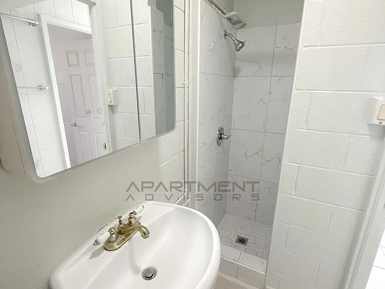 704 Piikoi St — Photo 9
