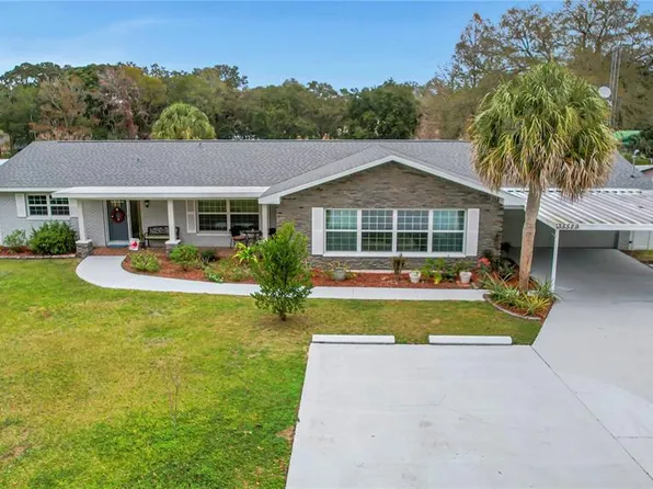 35529 Crescent Dr, Fruitland Park, FL 34731