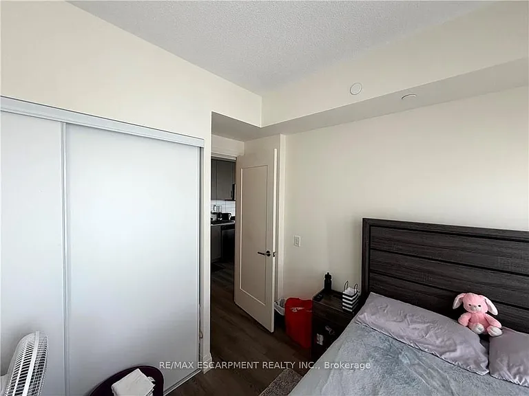 509 Dundas St W #616 — Photo 18