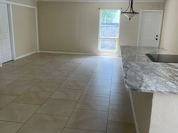 2nd image of 164 SE Prima Vista Blvd