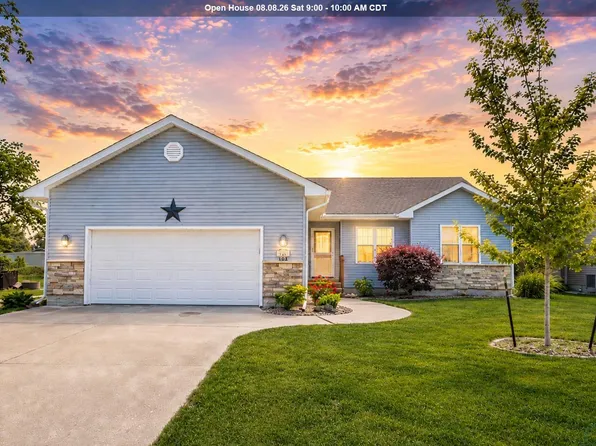102 12th St, Dallas Center, IA 50063