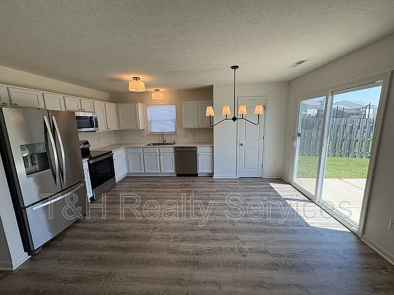 2751 Winding Creek Ln — Photo 7