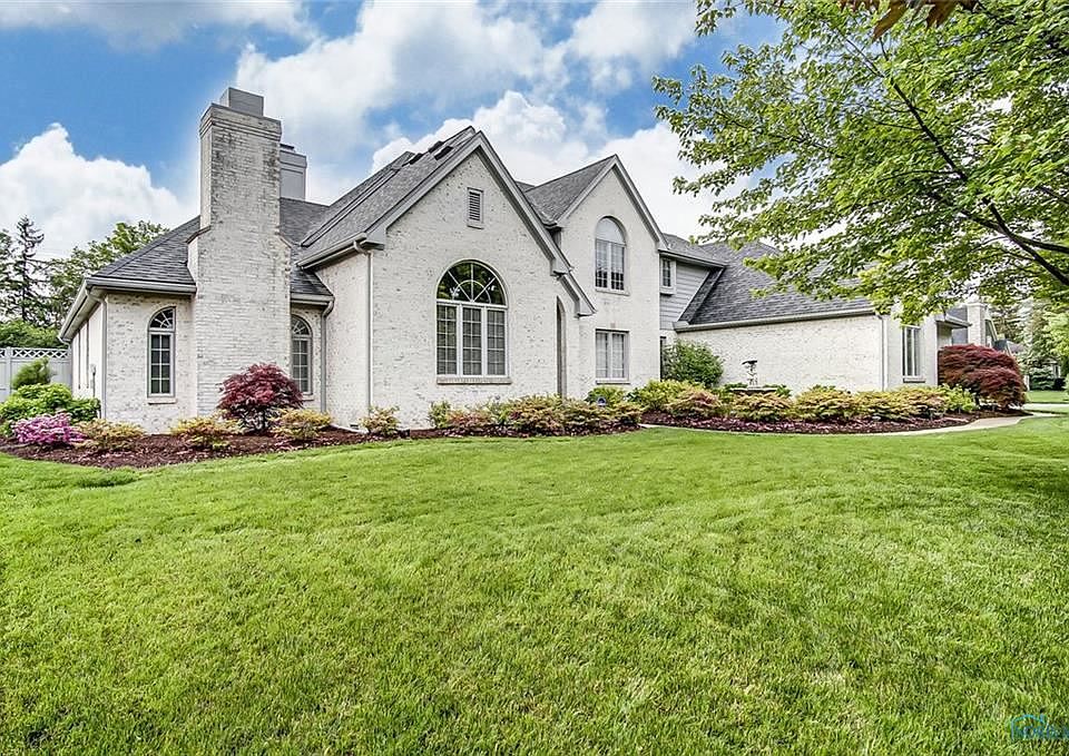 1st image of 30032 E Waterford Dr