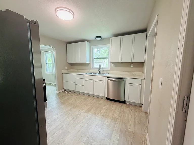 806 N Utah St — Photo 8