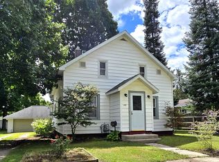 233 W North Ave, Reed City, MI 49677