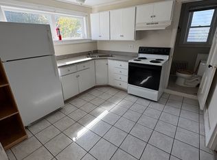 93 Seymour St #2, Middlebury, VT 05753