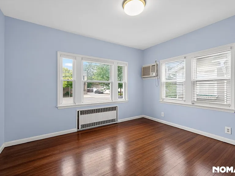 189 Lafayette Ave — Photo 12