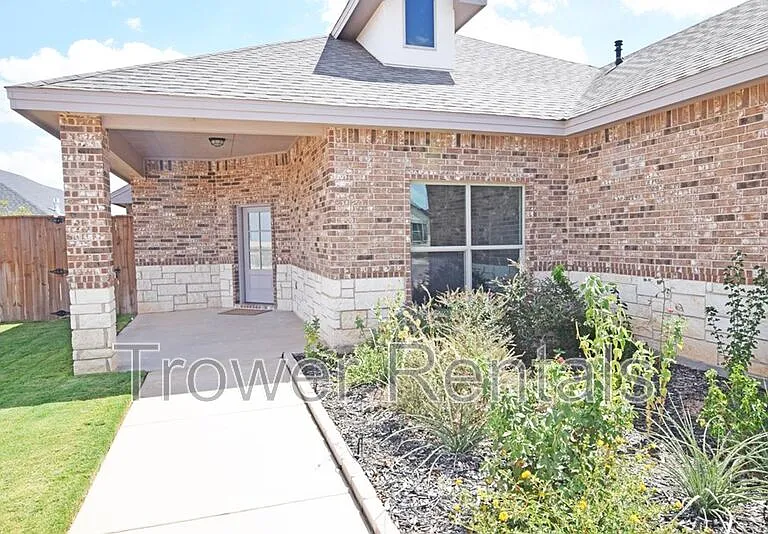8650 Fortuna Ct — Photo 6