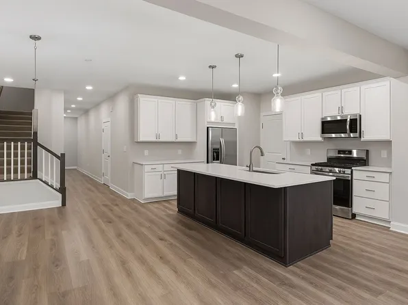 7112 181st St W, Lakeville, MN 55044