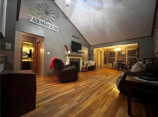 319 Countryside Dr, Mc Louth, KS 66054