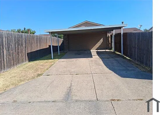 3 bed, 1600 sqft, $1,750 — Photo 2