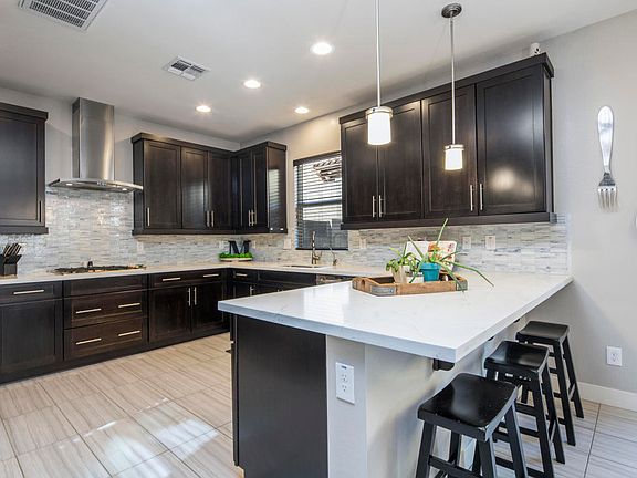 4th image of 4652 E Patrick Ln